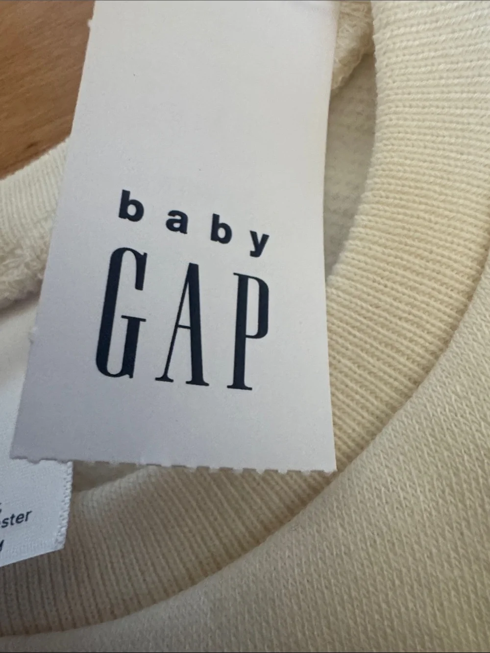 GAP Cream Sweatshirt with Multicolor Heart Graphic